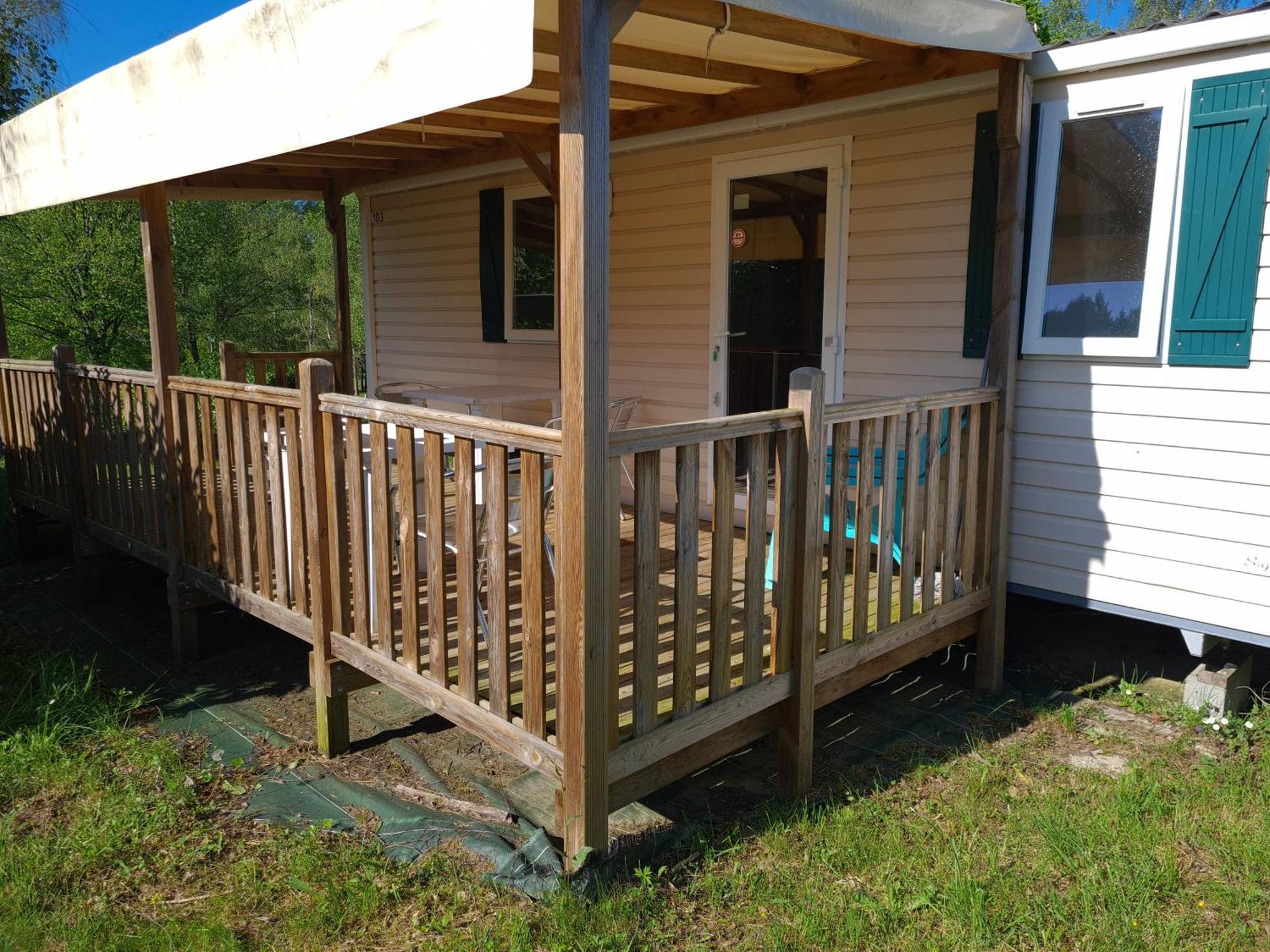 Camping De Ladignac Le Long Bel Air Kültér fotó