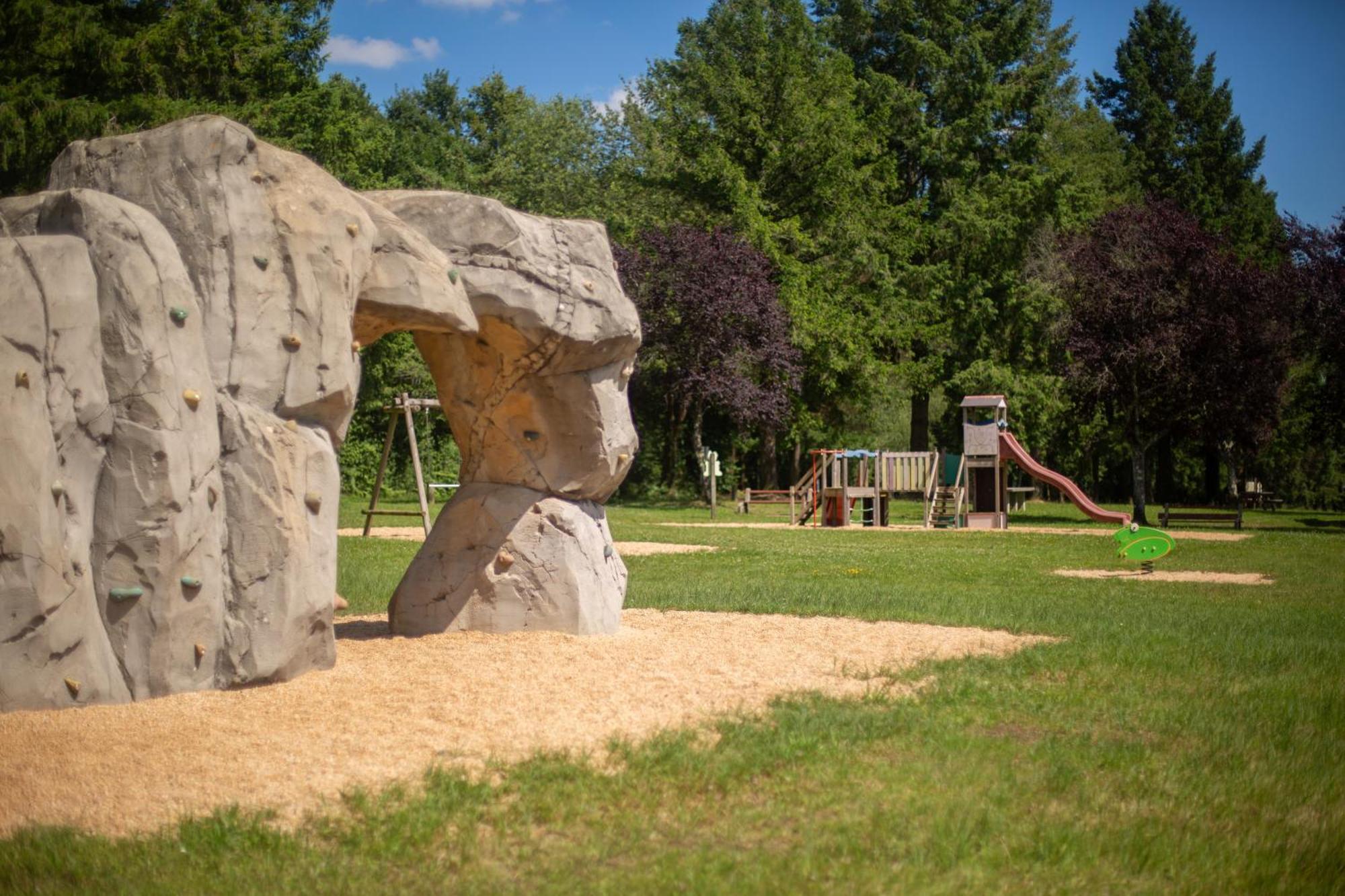Camping De Ladignac Le Long Bel Air Kültér fotó