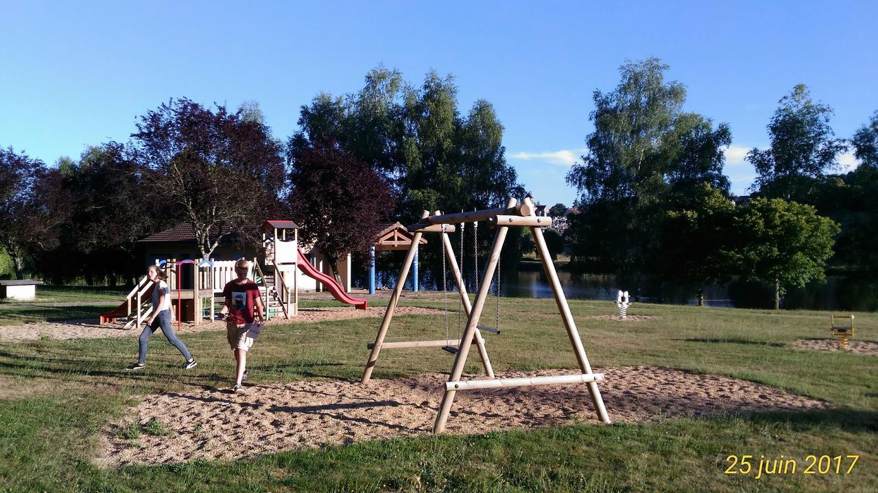 Camping De Ladignac Le Long Bel Air Kültér fotó