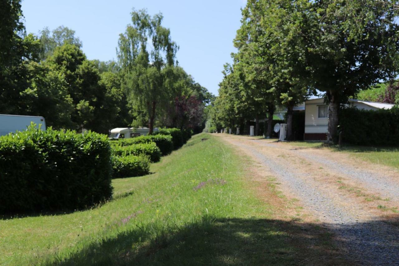 Camping De Ladignac Le Long Bel Air Kültér fotó
